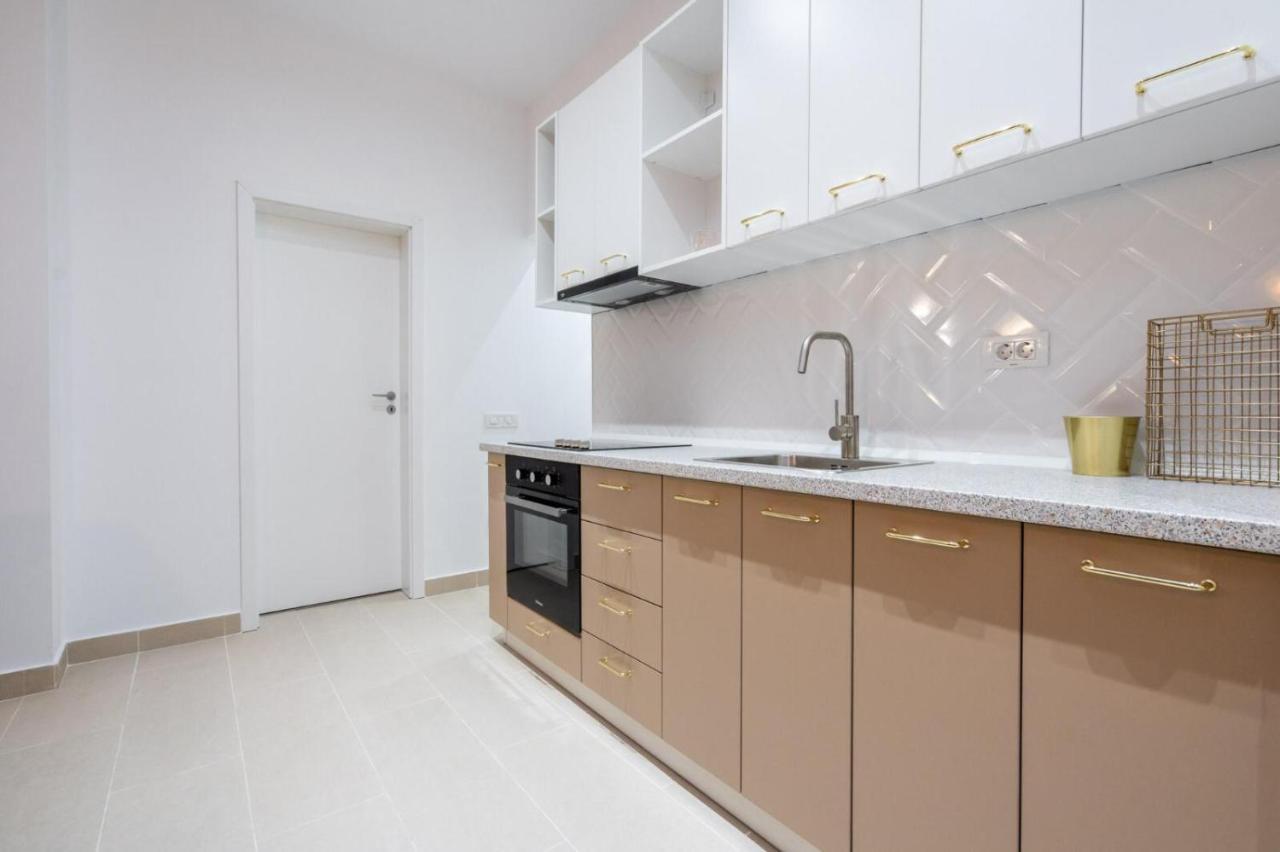 Fabulous Apartament With View In Calea Victoriei Bukarest Exterior foto