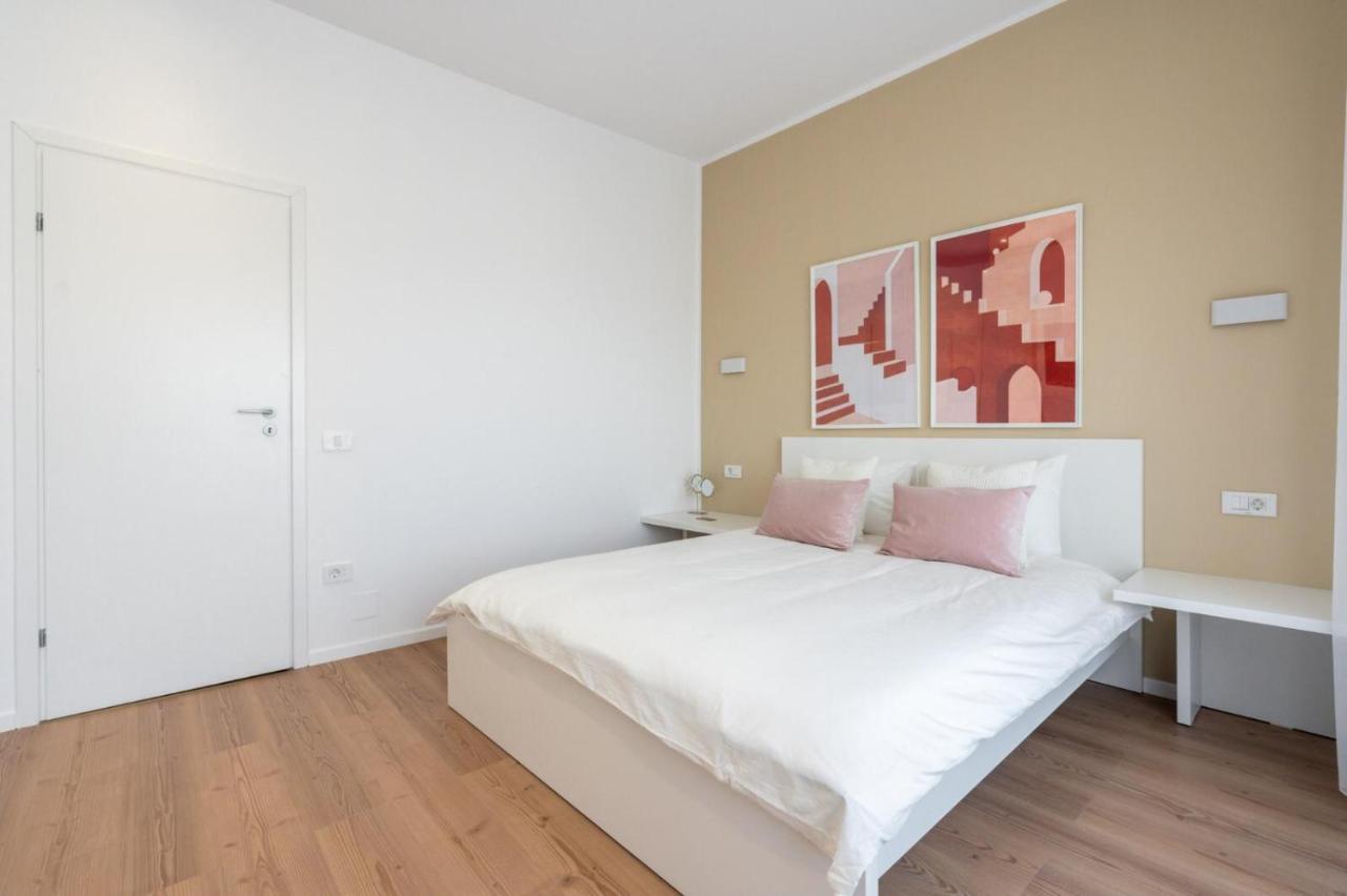 Fabulous Apartament With View In Calea Victoriei Bukarest Exterior foto