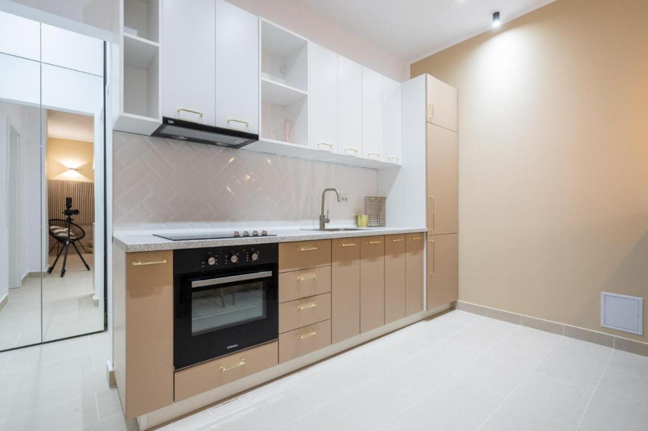 Fabulous Apartament With View In Calea Victoriei Bukarest Exterior foto