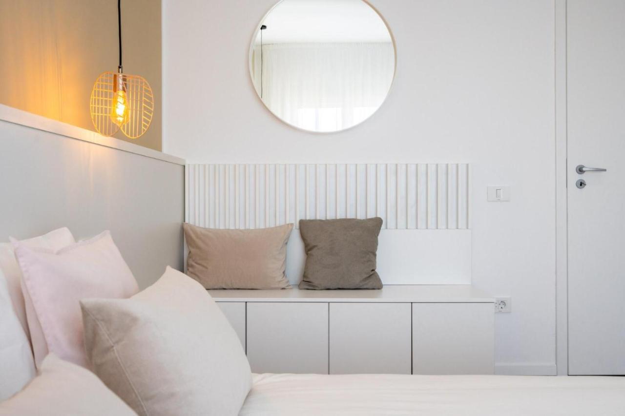 Fabulous Apartament With View In Calea Victoriei Bukarest Exterior foto
